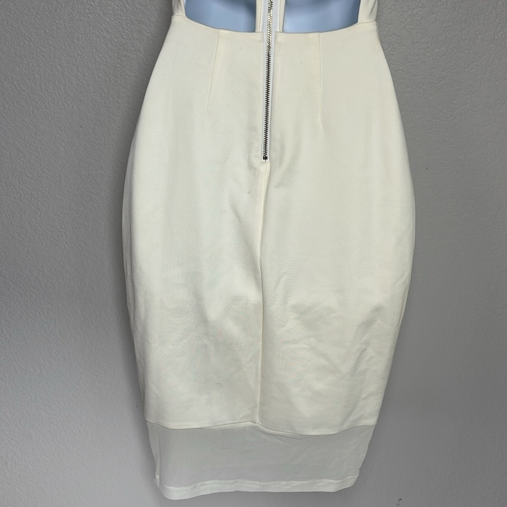 Bebe V-Neck Sleeveless Sheer Mesh Panels Ivory Fitted Dress Open Back Size XXS - Picture 4 of 12